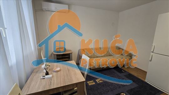 Izdaje se kuća u Durlanu, 40m2