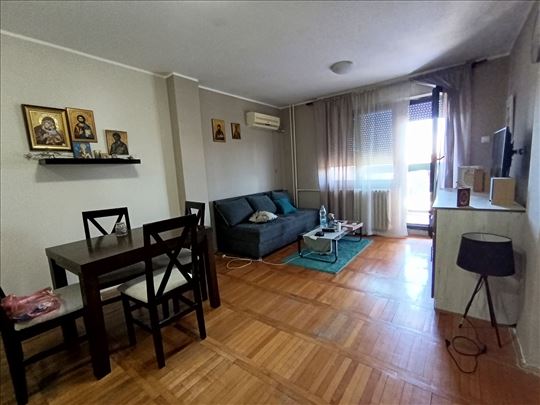 Jednoiposoban stan na Novom naselju!