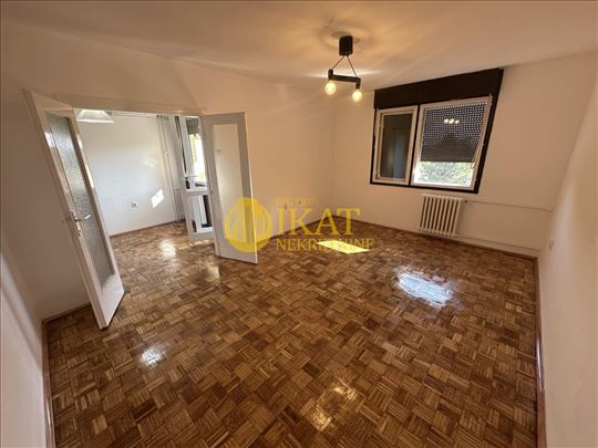 Sremčica, kompletno renoviran, 2.0, 57m2