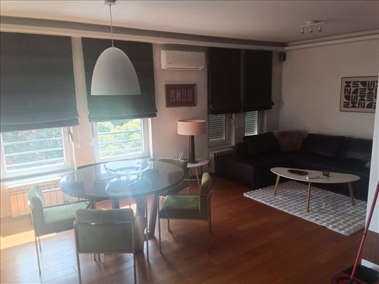 Fantastičan trosoban stan u Jajincima