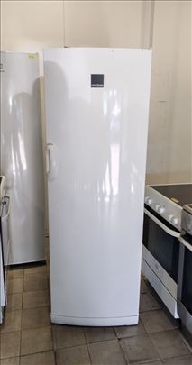 Frižider Elektrohelios 367 litara garancija 12 mes