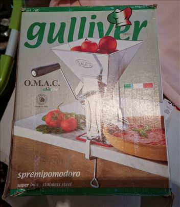 "Gulliver" mašina za paradajz