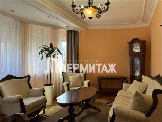 Dimitrija Tucovića 4.0 | 799e | Garaža