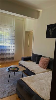 Kompletno namešten stan na Podbari ! Gunudlićeva !