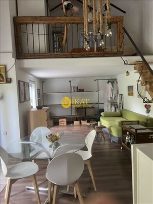Kuća, Banstol 75m2 + plac 30ari