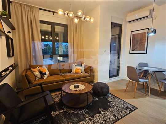 Lux stan Bulevar -Aviv Zvezdara