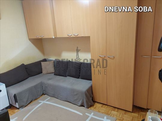 Odlična lokacija i velika terasa