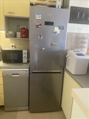 Prodajem BEKO Frizider  - u garantnom roku