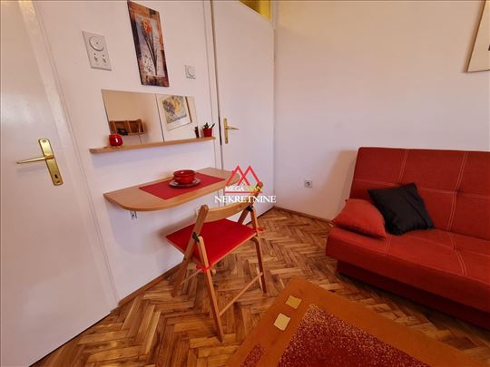 📢 Renovirana garsonjera – Liman 3, Balzakova
