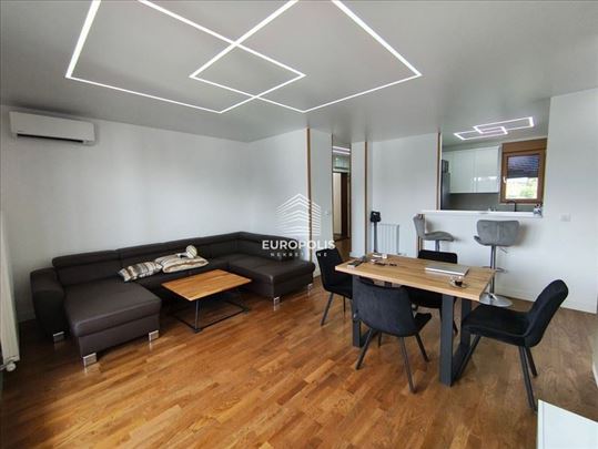 Zemun - Skadarska - luksuzan 3.0 stan