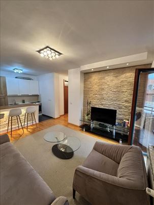 Dvosoban stan u centru