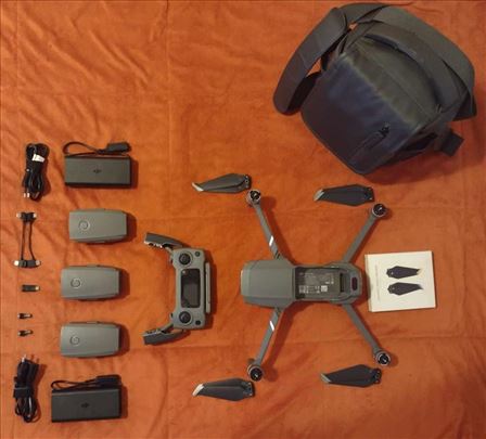 Iznajmljivanje DJI MAVIC 2 Zoom drona na DAN