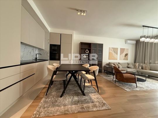 Lux BW sa garažnim mestom ID#1188