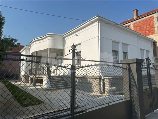 Poslovni prostor u centru Leskovca