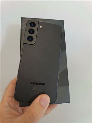 Samsung S22 8/128GB, duos, crni, kutija, odlican