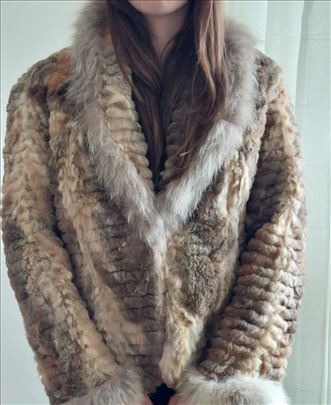 Bunda od prirodnog krzna vel. M/L