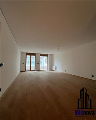 Luksuzan stan 112m² –Braničevska-Hram Svetog Save