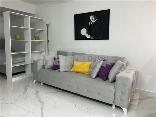 30m2,Krunska,luksuzni studio u centru