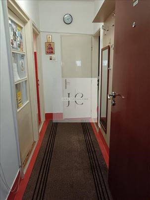 Na Prodaju Dvosoban Stan 48m2 + terasa 3m2 +podr