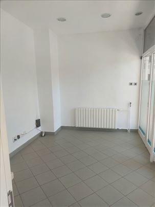 Prodajem  radijator 16 rebara