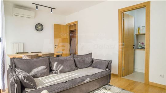 Banovo Brdo, Vase Stajica, uknjizen 62m2