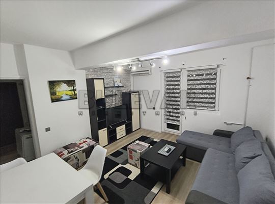 Izdaje se odličan stan kod Čaira, 45m2