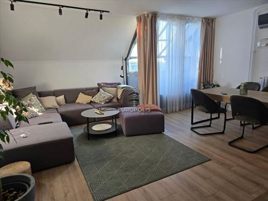 LUX 3.0 sa terasom i panoramskim pogledom ID#8391