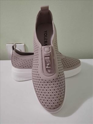 Nove rupicaste espadrile,velicina 39 ili 25 cm