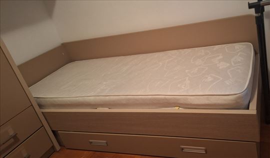 Single krevet sa dusekom i fiokom