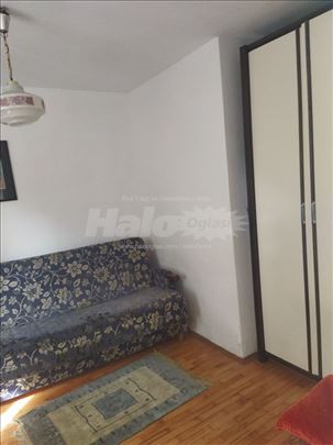 Soba u mirnom kraju - za studente i mlade