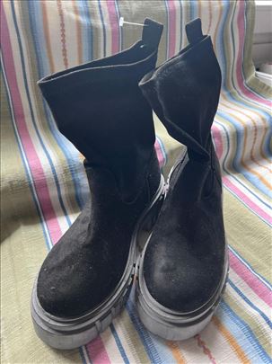 Ženske crne platnene 38