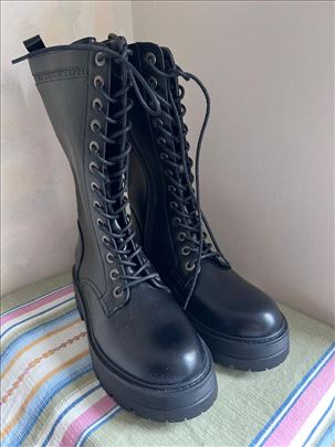  Ženske Esprit crne,  40,