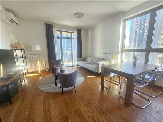 Beograd na vodi prostran 3.0 stan