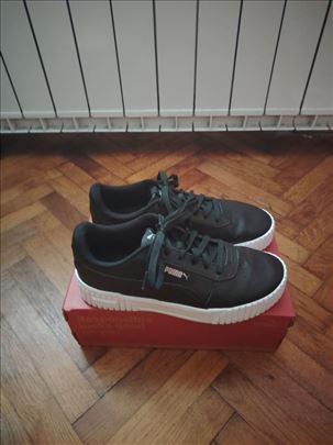 Original Puma patike broj 39