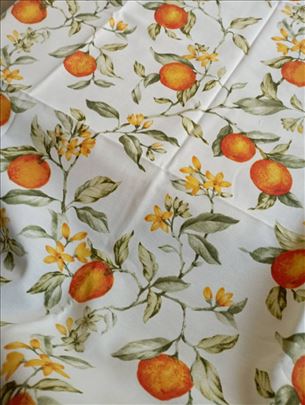 Stolnjak (3) samo obriši nema fleke