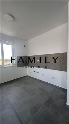 Duplex u mirnom kraju – 86 m², 3 sobe, parking opc