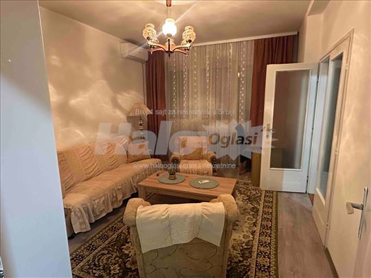 Izdajem stan za studente