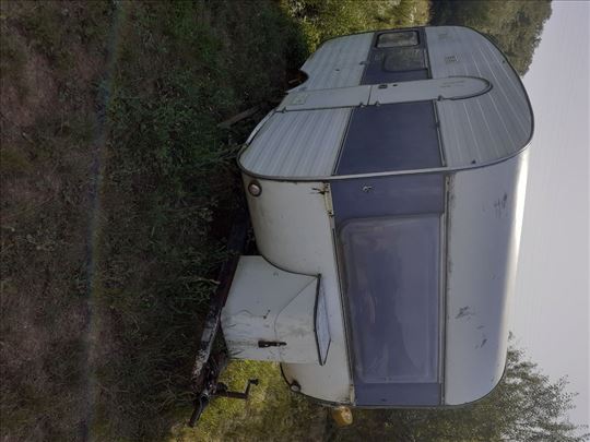 Kamp prikolica Adria 4500