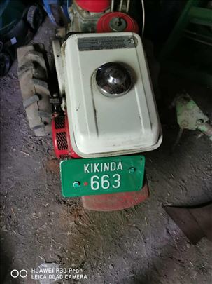 Kultivator, prikolica, plug i freza