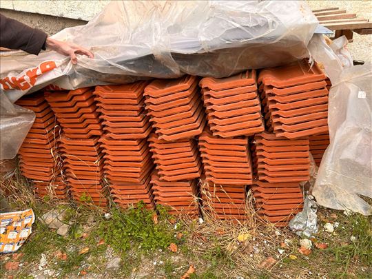 Nov, nekorišćen, crep