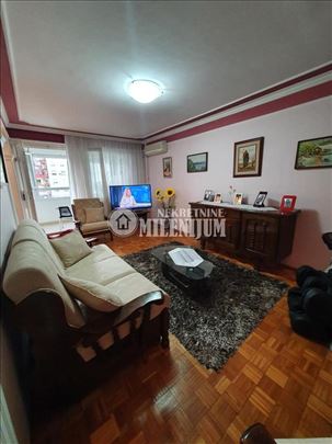 Renoviran 2.5 stan u bloku 63 ID#1927