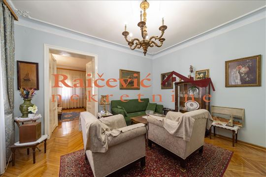 Sa garazom, Autokomanda, Boze Jankovica, 3.0, 72m2