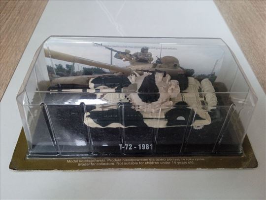Tenk T-72 model (neotpakovan)