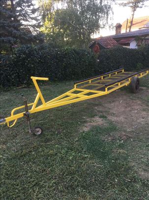 Teretna-radna PRIKOLICA