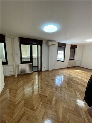 Dvosoban polunamešten stan kod Sajma