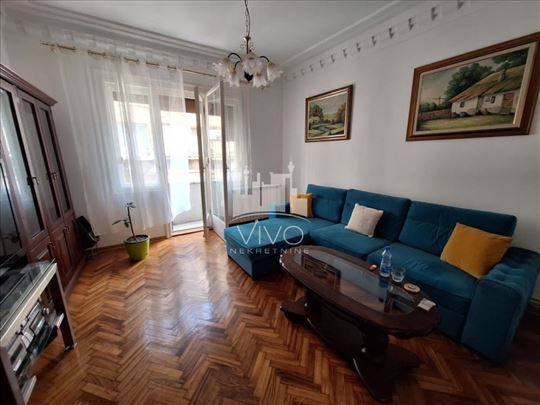 Kompletno opremljen 3.0 stan,80m2+2 terase, dugoro