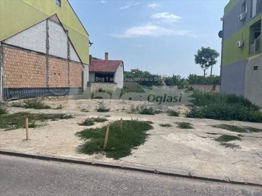 Plac gradjevinsko zemljiste za investitora Kula