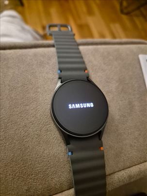 Prodajem Samsung Galaxy 7 Smartwatch