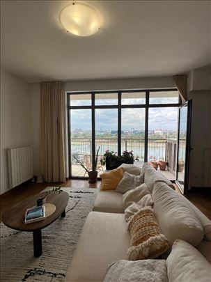 BW lux Stan Arcadia izdavanje 