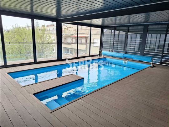 Lux 4,0 stan 240m2 sa bazenom na Adamovićevom nase